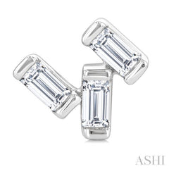 1/5 Ctw Baguette Diamond Petite Fashion Earrings in 10K White Gold