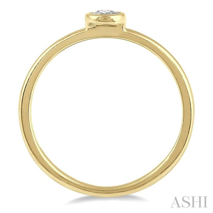 1/50 Ctw Round Cut Diamond Promise Ring in 10K Yellow Gold