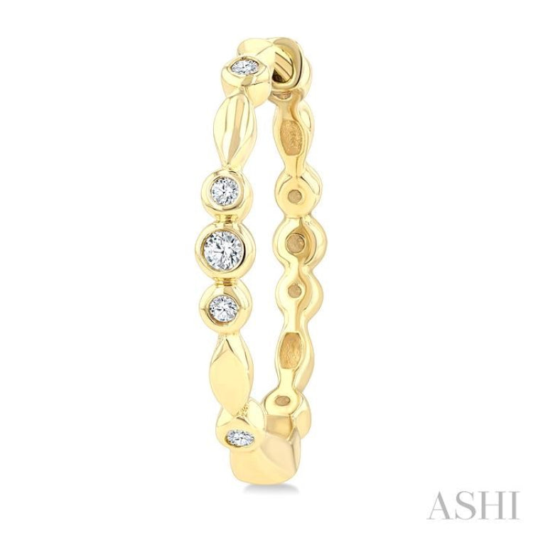 1/10 Ctw Round Cut Diamond Fashion Hoop Earrings in 10K Yellow Gold