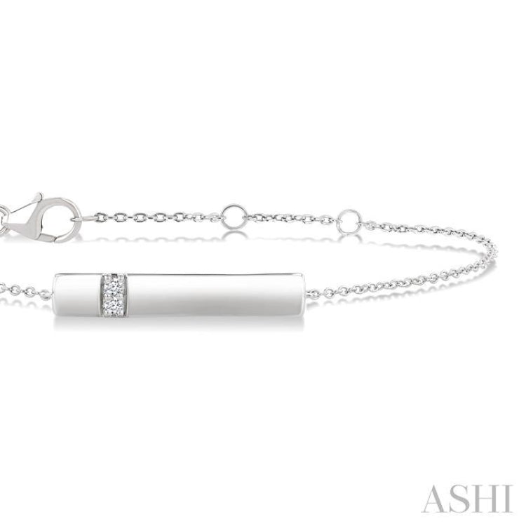 1/20 Ctw Horizontal Bar Round Cut Diamond Fashion Bracelet in Sterling Silver