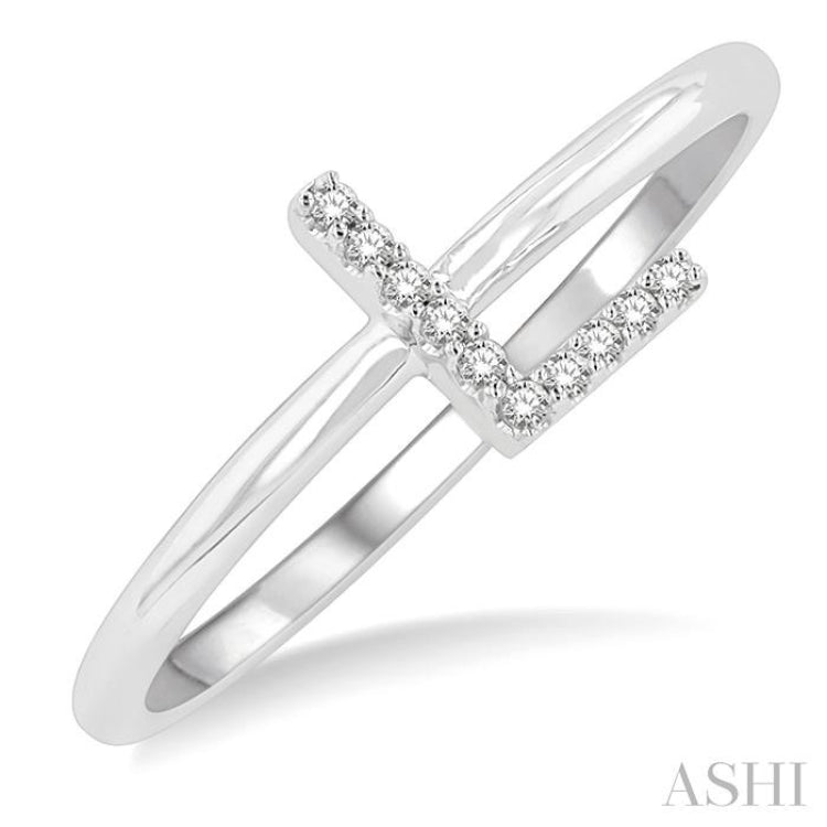 1/20 Ctw Initial 'L' Round Cut Diamond Fashion Ring in 10K White Gold