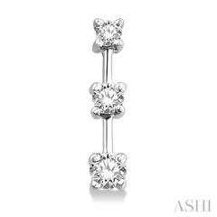 1/2 Ctw Round Cut Diamond Earrings in 14K White Gold
