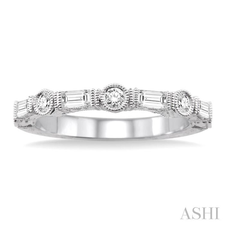 1/2 Ctw Diamond Fashion Band in 14K White Gold