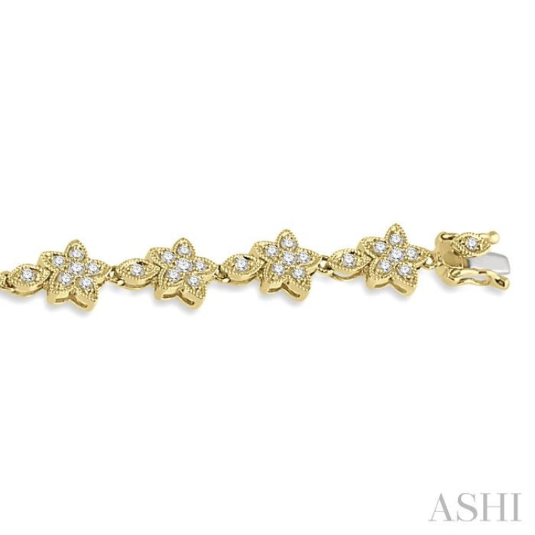 1 1/5 Ctw Flower and Marquise Link Diamond Bracelet in 14K Yellow Gold