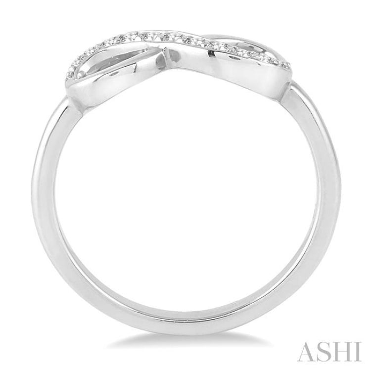 1/6 Ctw Round Cut Diamond Infinity Petite Ring in 10K White Gold
