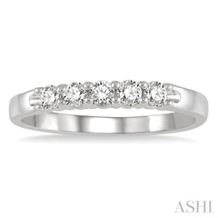 1/4 Ctw 5 Stone Round Cut Diamond Wedding Band in 14K White Gold