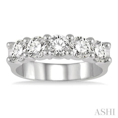 1 1/2 Ctw 5 Stone Round Cut Diamond Wedding Band in 14K White Gold