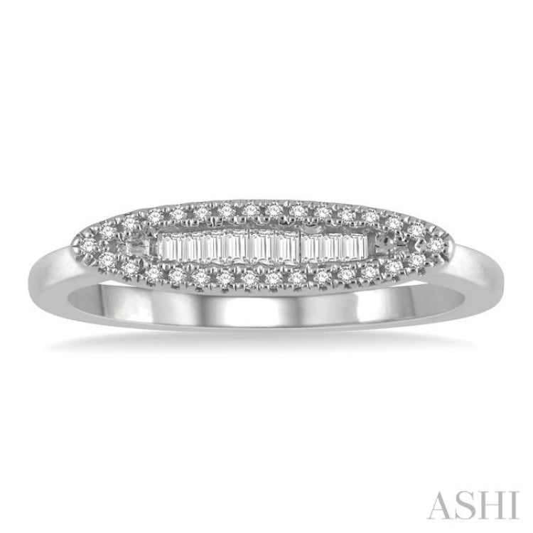 1/5 Ctw Pod Center Baguette and Round Cut Diamond Stackable Petite Fashion Ring in 10K White Gold