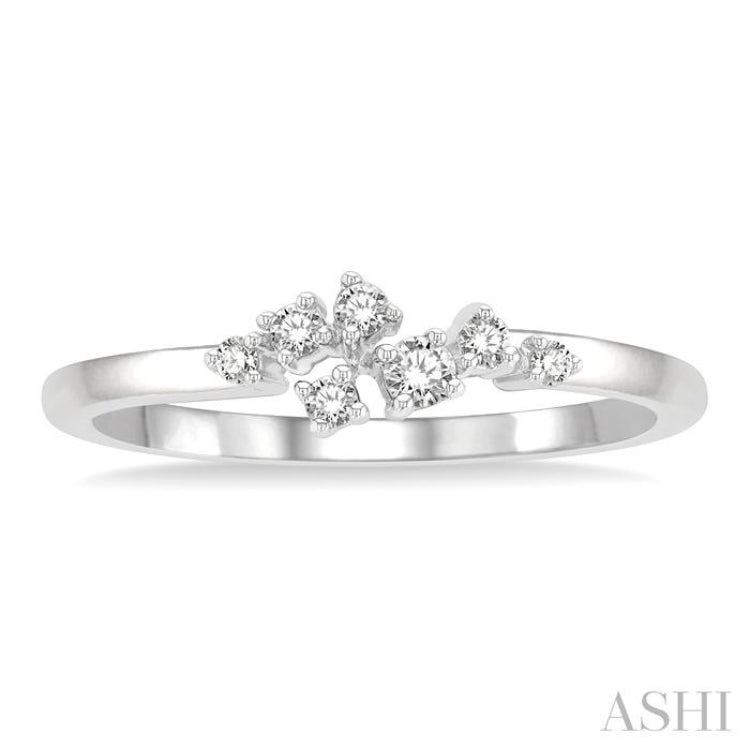 1/8 Ctw Petite Open Center Scatter Round Cut Diamond Fashion Ring in 14K White Gold