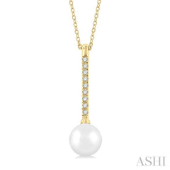 7 MM Round Shape Cultured Pearl and 1/10 Ctw Petite Round Cut Diamond Fashion Pendant With Chain in 10K Yellow Gold