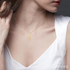 1/20 Ctw Petite Angel Wing Round Cut Diamond Fashion Pendant With Chain in 10K Yellow Gold