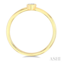 1/6 Ctw Petite Bezel Set Pear Cut Diamond Fashion Ring in 10K Yellow Gold