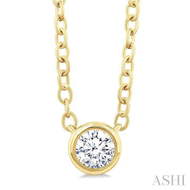 1/6 Ctw Petite Bezel Set Round Cut Diamond Fashion Pendant With Chain in 10K Yellow Gold