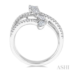3/4 Ctw Three-Way Split Shank Mixed Diamond Cut Fashion Ring in 14K White Gold